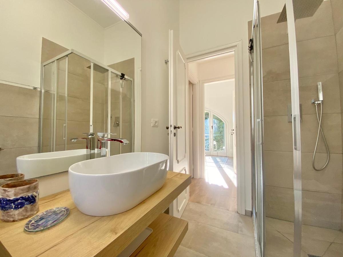 Appartement Casaviva-Stylish Trilo With Ac-Shared Pool-Parking à Gênes Extérieur photo